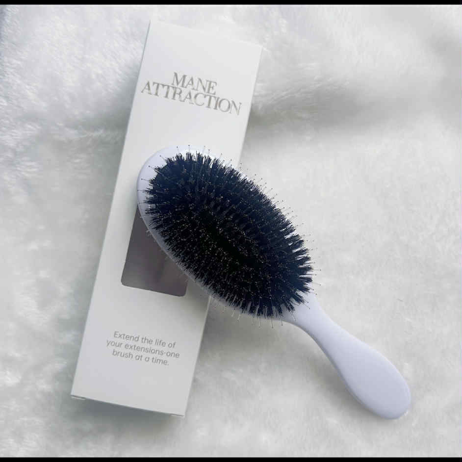 PRE ORDER! MA HAIR EXTENSION SMOOTHING BRUSH